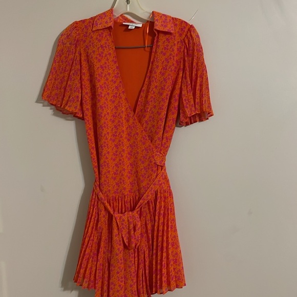ALEXIS for Target orange and pink floral flutter sleeve pleated wrap dress XS - Picture 2 of 6